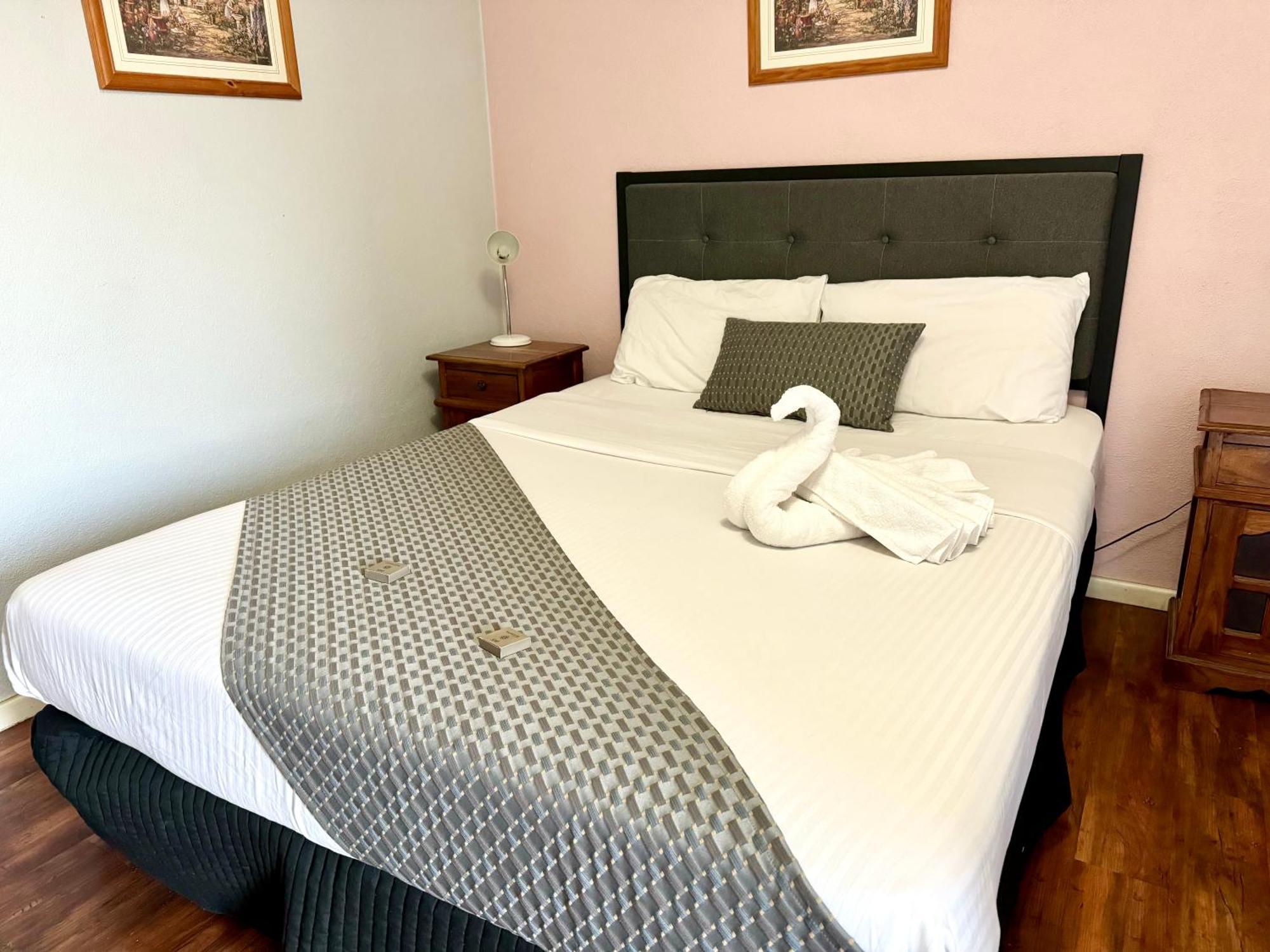 Merredin Olympic Motel Bagian luar foto